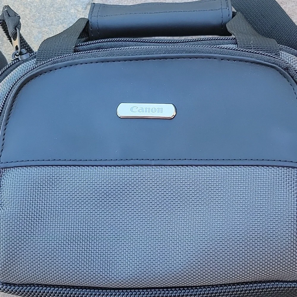 Canon Multi-pocket Black Camera Case Adjustable Shoulder Strap